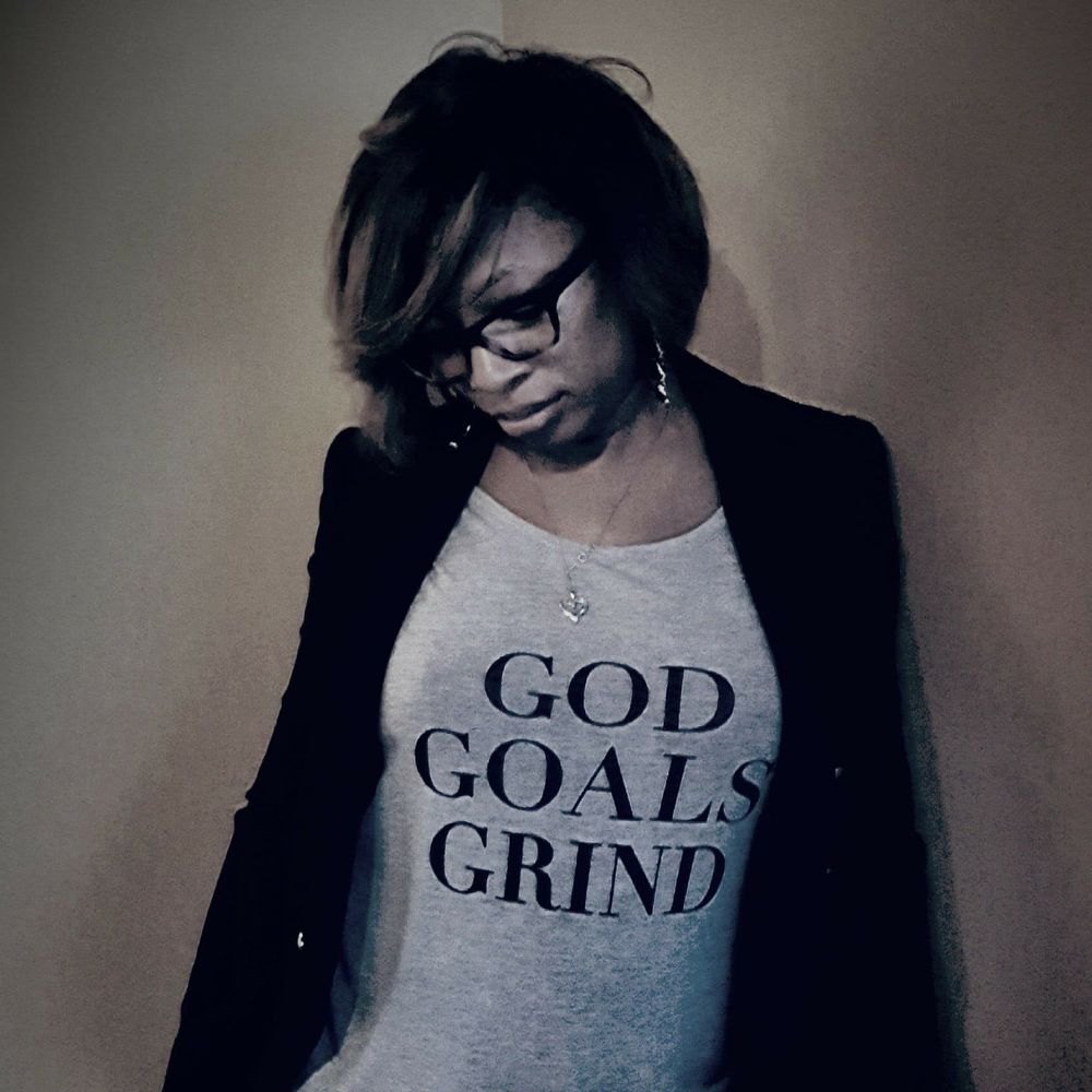 Meet your Posher, Adia
